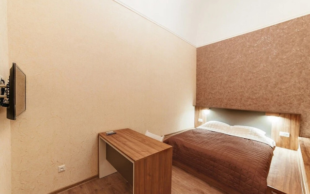 LeonRooms Sobornaya sq. 2-5