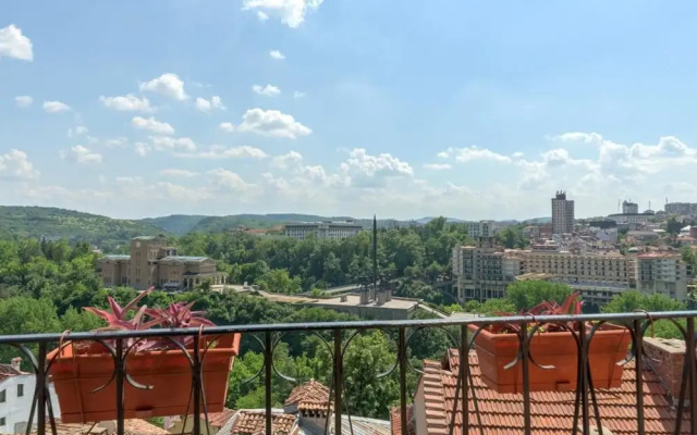 Room-charming Guest Room in Historic Vel