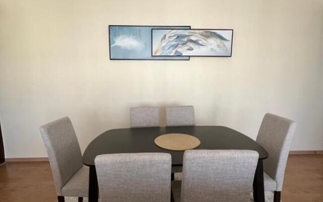 Lovely minimalist 2 bedroom serviced apartment