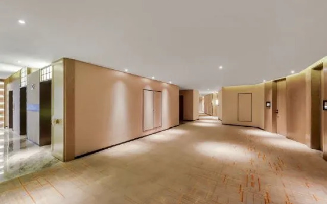Layton Garden Inn Dongguan Fenggang Longfeng Villa
