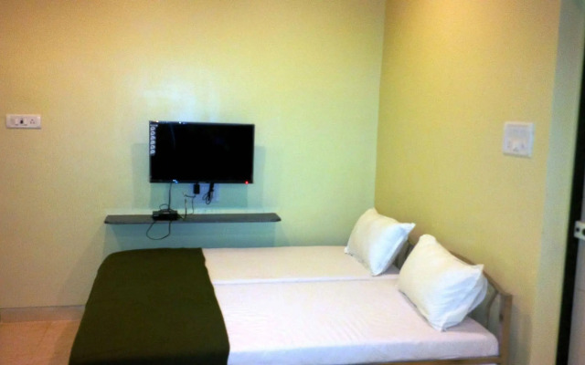 Hotel Blue Bird Colaba