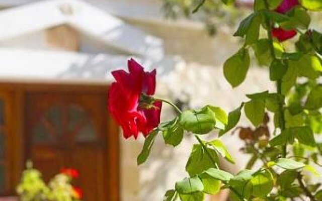 Rose Garden Villa Peristerona