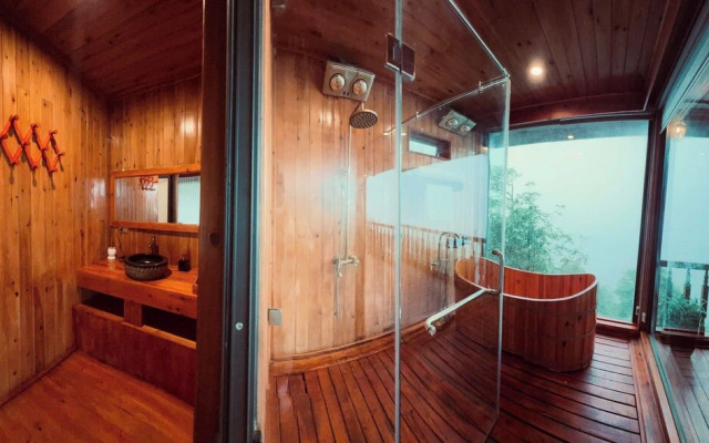 Heaven Gate Hotel O Quy Ho