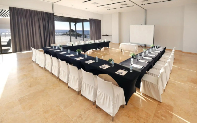 Holiday Inn Resort Mazatlan by IHG