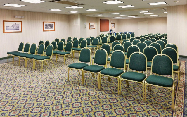 Holiday Inn Express Southington by IHG