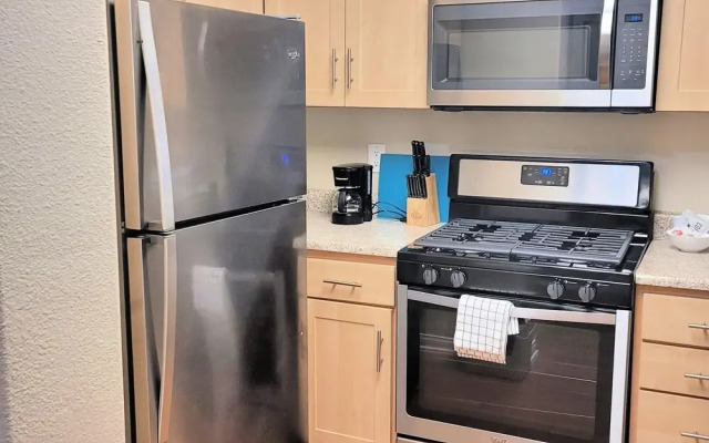 Lovely Apartments at Fullerton