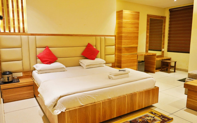 Beyond Stay Hotel Pachmarhi