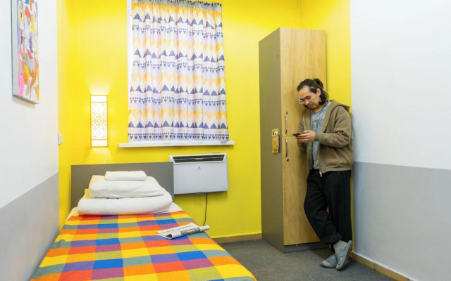 ololoFreelander work and travel Hostel