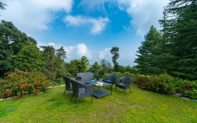 StayVista at The Woods with Indoor Fireplace & BBQ