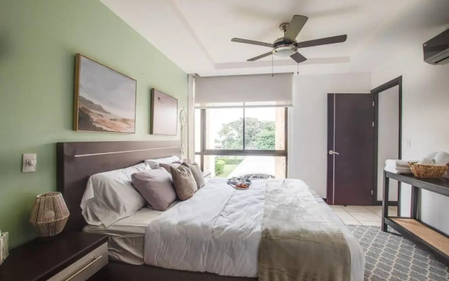 Modern 2 bed APT complex Pool,Tennis,Gym,FreeWiFi