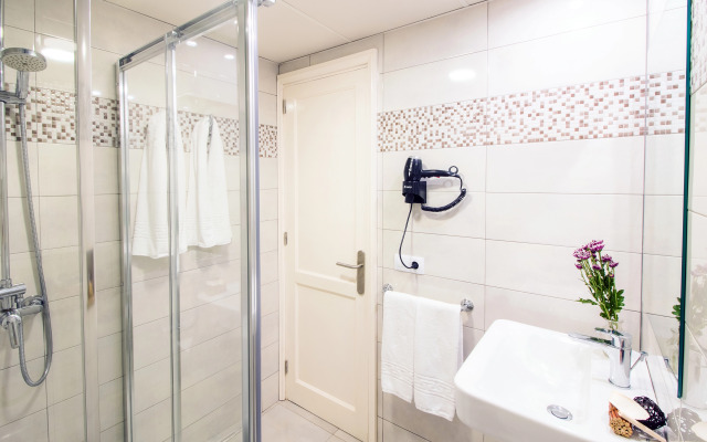 Apartamentos LIVVO Oasis