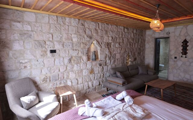 Stone Owl Hotel