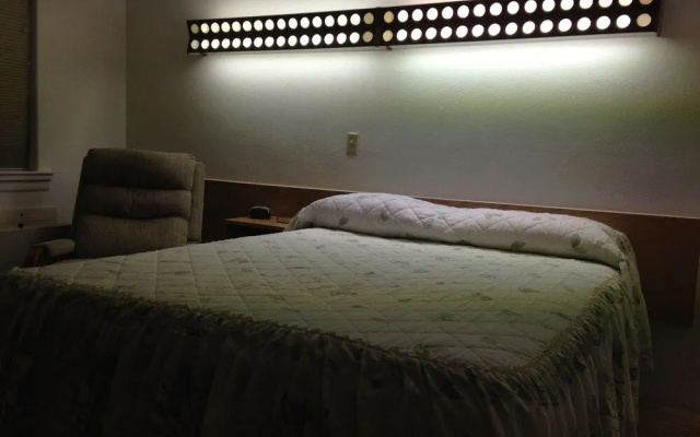 Siesta Motel
