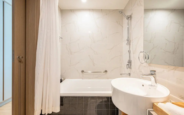 Bluesky Zenity Luxury Vacation