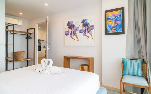 Cozy 2-Bed Apt by the Sea & Beach KBR37