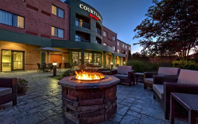 Courtyard by Marriott Memphis Southaven