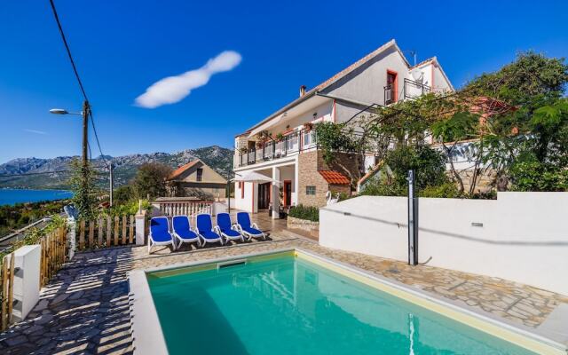 House Marija-with View to the sea and the Mountains