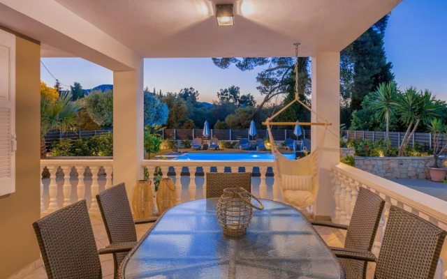 Pnoé Villa