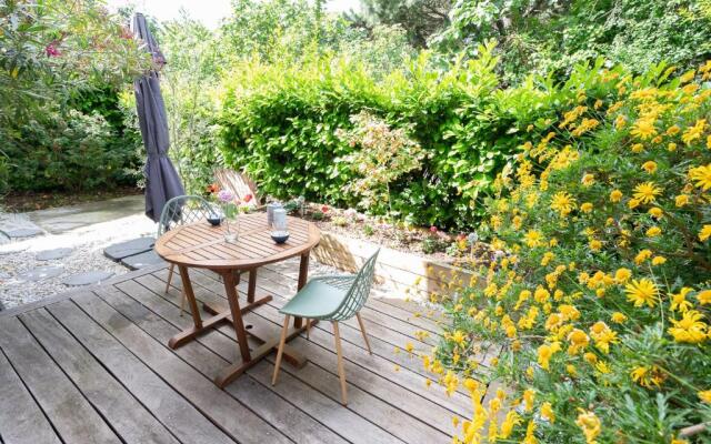 Idéal couple Jacuzzi et jolie cour intérieure