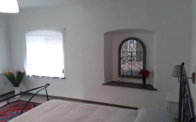 Villa Tora Apartments