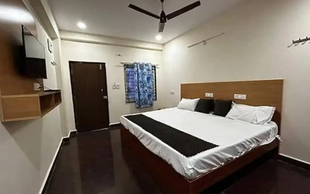Fabhotel Svr Grand