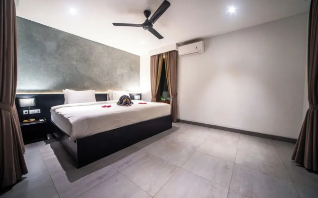 Luxury 4 Bedroom Bella Vista Villa