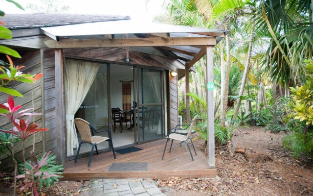Aanuka29 - 1 Bedroom Spa Bure