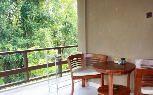 Raka Rai Bungalows