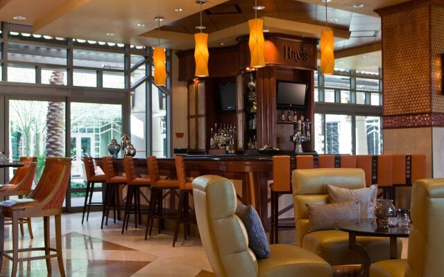 Renaissance® Phoenix Glendale Hotel & Conference Center