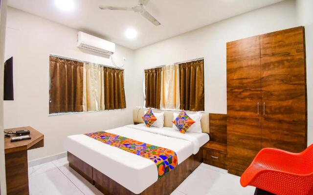 Fabhotel Dak Plaza