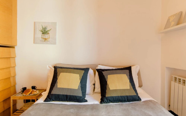 Stunning 1-bed Apartment in Roma Near Colosseum