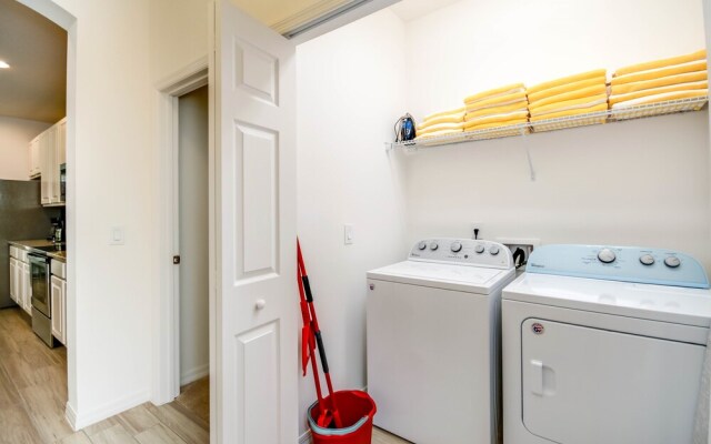 Solterra - 6112 Broad Oak Drive