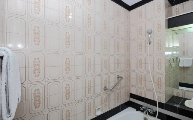 Airy Kaliwates Hayam Wuruk 38 Jember