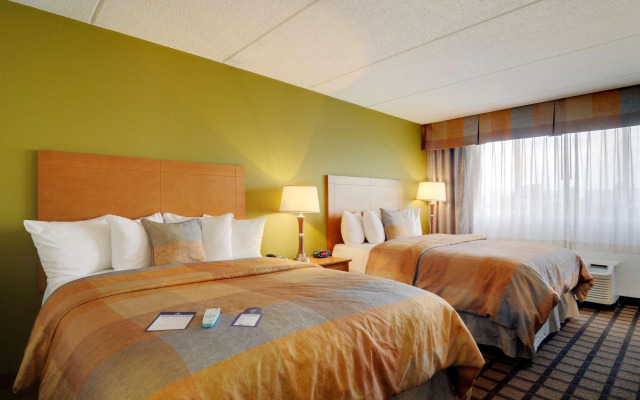 Best Western Plus Chicago Hillside