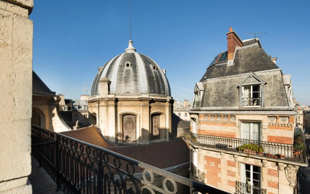 Hotel Lumen Paris Louvre