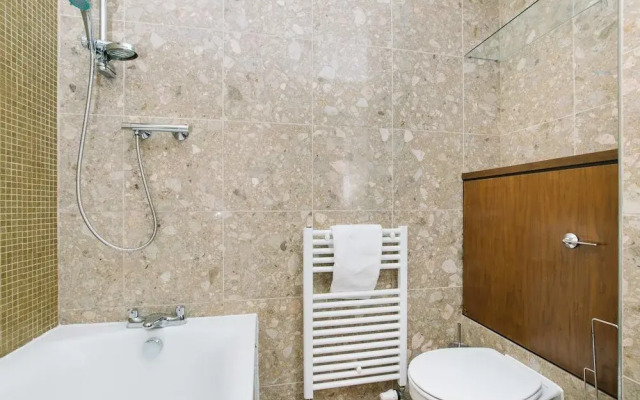 City Centre 2bed with Free Parking & Elevator