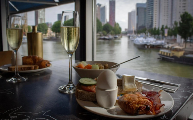 DoubleTree by Hilton Rotterdam Centre Hotel