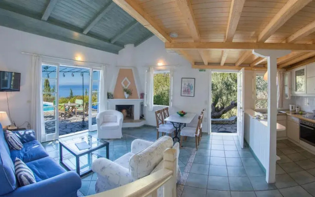 Villa Thalia - Agios Nikitas Villas
