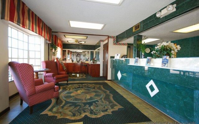 Rodeway Inn & Suites