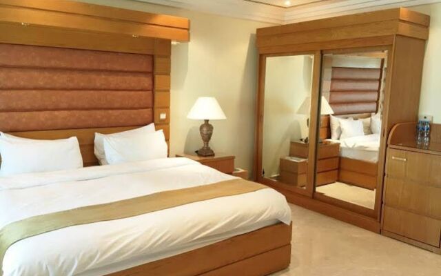 Mirage Suites Hotel - Family Only