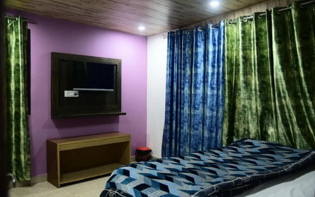 Aatithi Hotel By GRB
