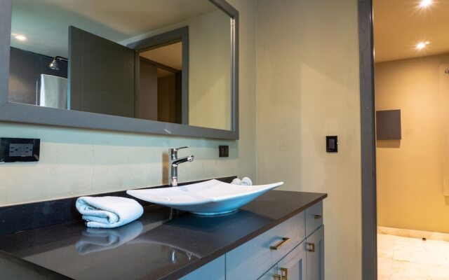 Lotus 2 Condo One Block Away from Mamitas Beach Club by RedAwning