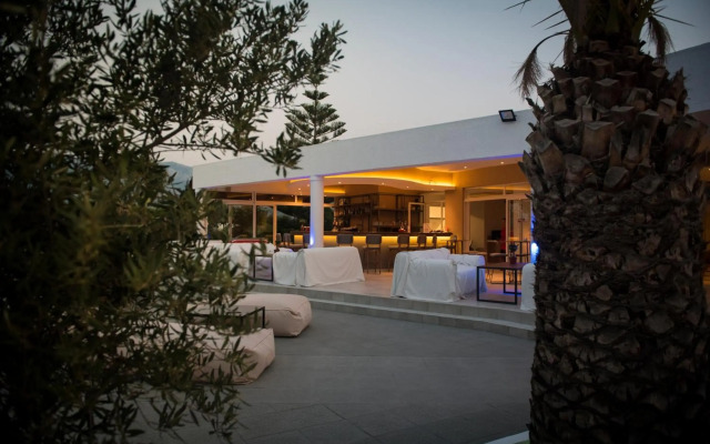 Golden Star Hotel - Adults Only (+16)