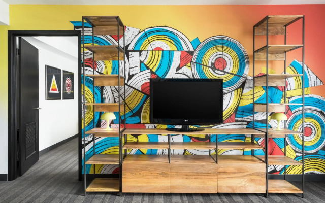 Studio Allston Hotel