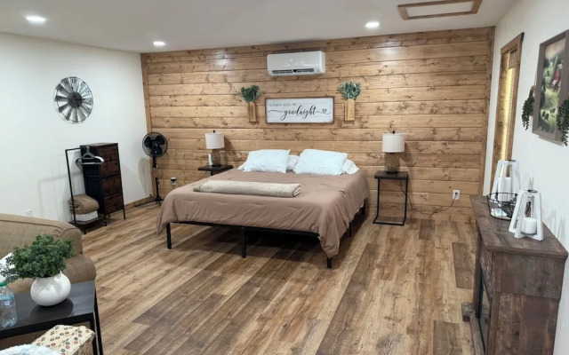 Cozy Dragon's Nest Cabin Retreat