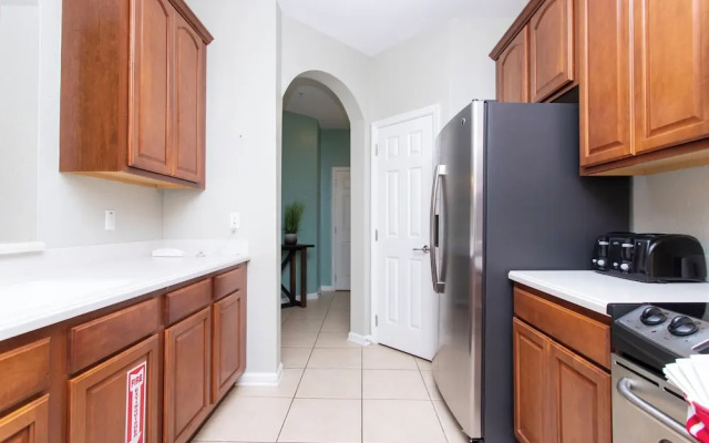 Magnificent 2 Bedroom Apartment Vista Cay Resort 107