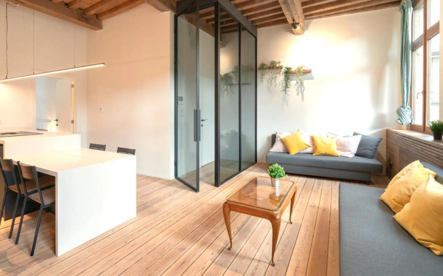 The Hendrik Square Residence