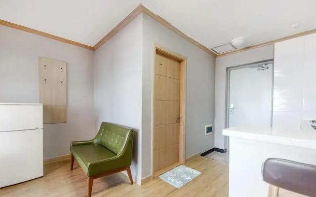 Yangyang Haettuneonchangmoon Pension