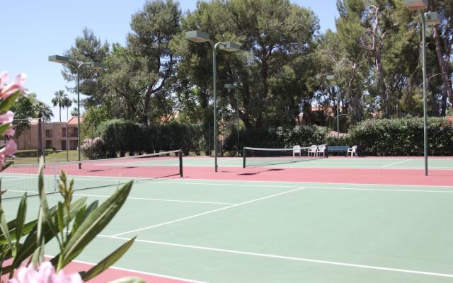 Capri 3 Bedroom Condo by RedAwning