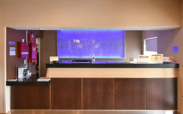 Comfort Inn & Suites